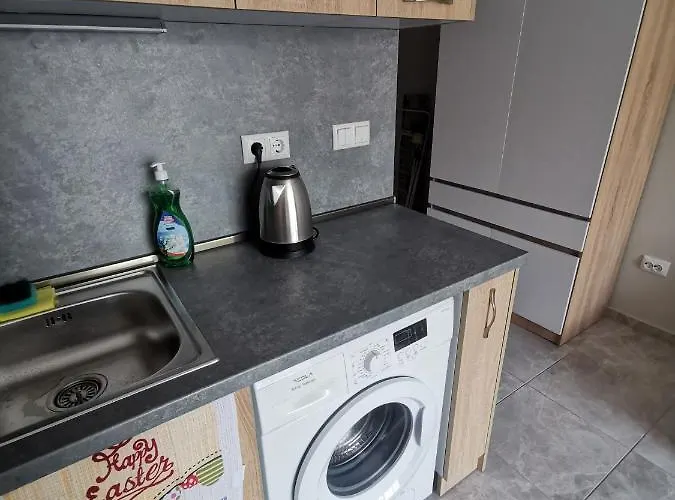 Admiral Plaza Sunrise C13 Апартамент *