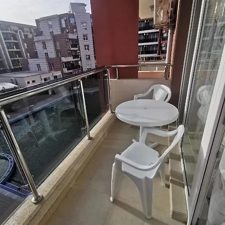 Διαμέρισμα Admiral Plaza Sunrise C13 *