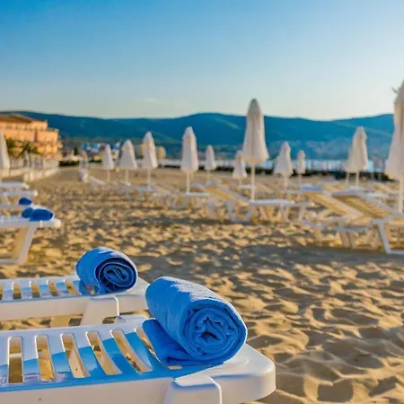 Admiral Plaza Sunrise C13 * Σάνι Μπιτς