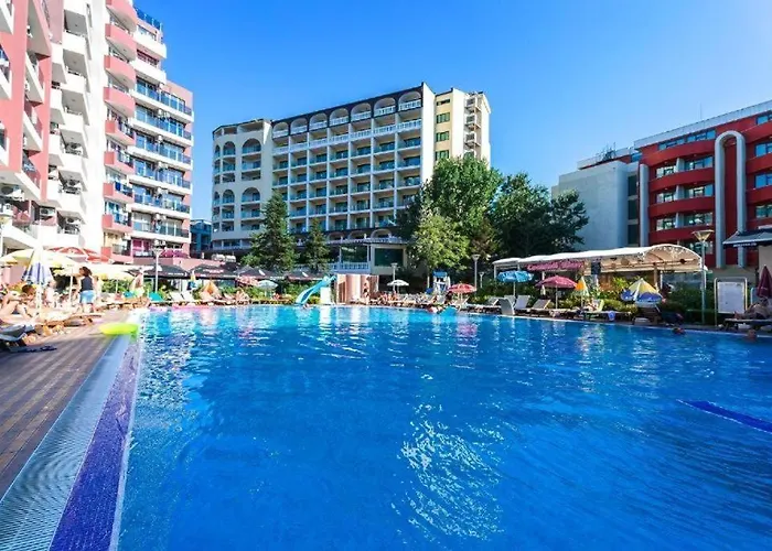 Admiral Plaza Sunrise C13 * 써니비치